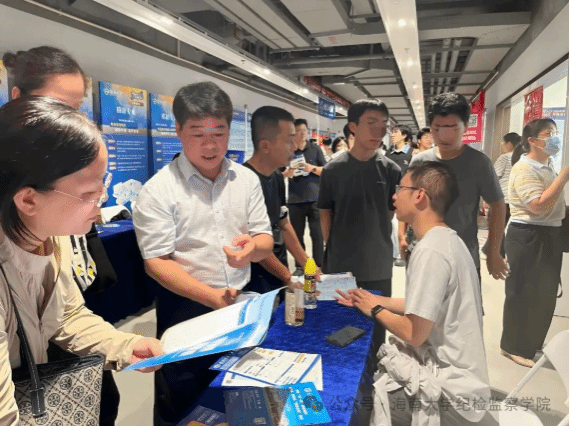 公司参加2026年海南省普通高校招生咨询会并赴琼海、万宁开展招生宣传